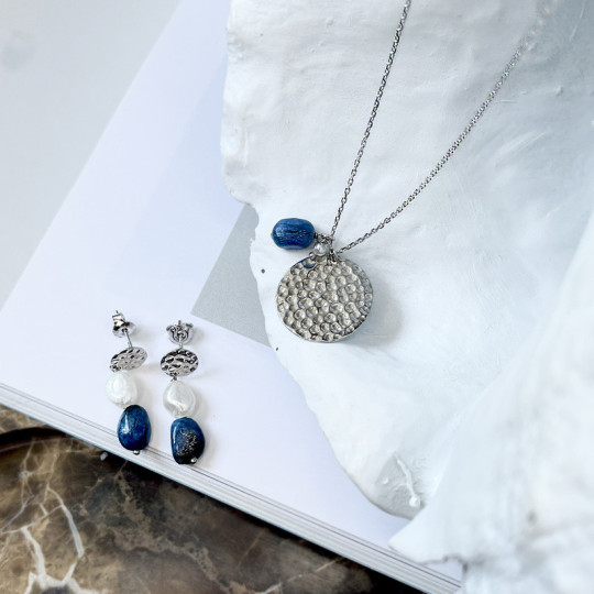 Collier en kyanite et perles, argent 925 rhodié, longueur ajustable 42+3 cm