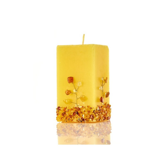 Rectangular amber candle, 4.5x4.5x8.5 cm