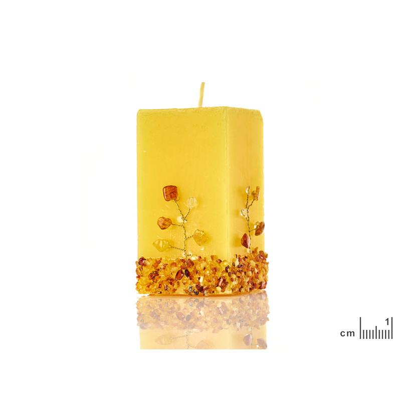 Rectangular amber candle, 4.5x4.5x8.5 cm