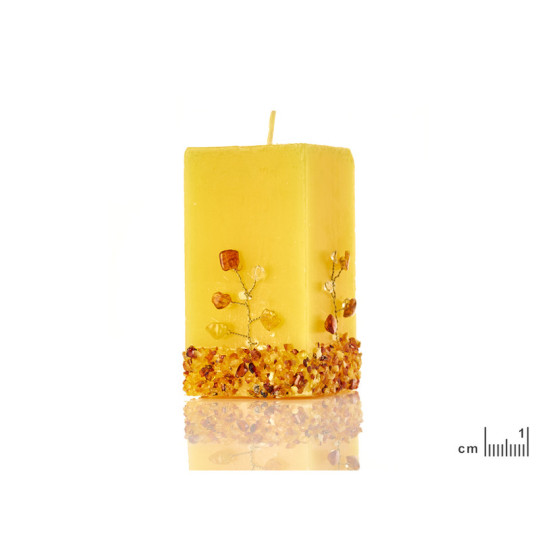 Rectangular amber candle, 4.5x4.5x8.5 cm