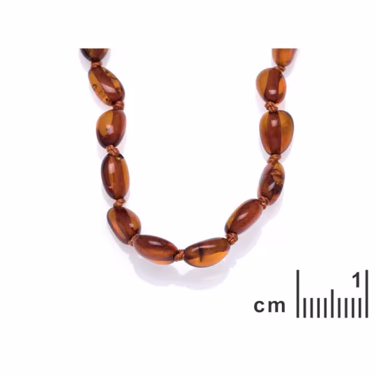 Collier bébé en ambre cognac olive, fermoir clip, longueur 32 - 33 cm