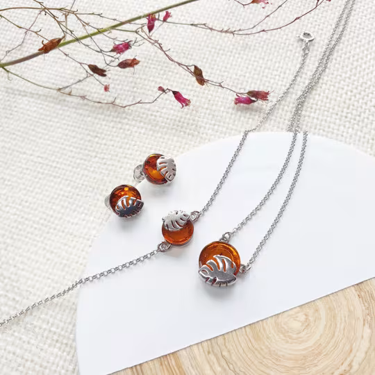 Collier en ambre cognac, argent 925 rhodié, longueur ajustable 42+3 cm