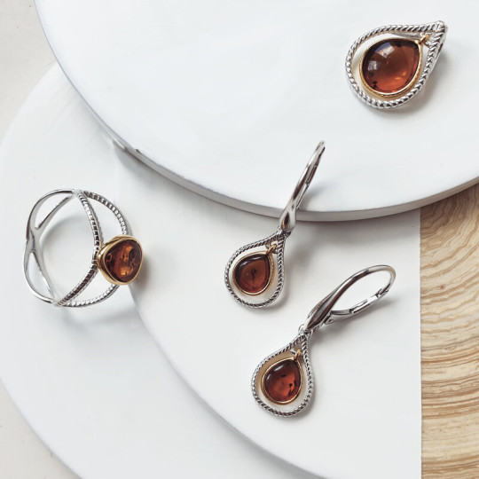 Pendentif goutte en ambre cognac naturel, argent 925 rhodié, diamètre 1,3x1,7 cm