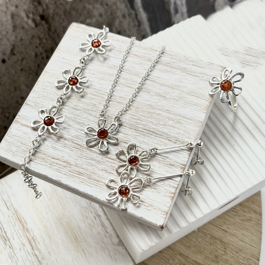 Boucles d'oreilles pendantes fleurs en ambre cognac naturel rond, en argent 925