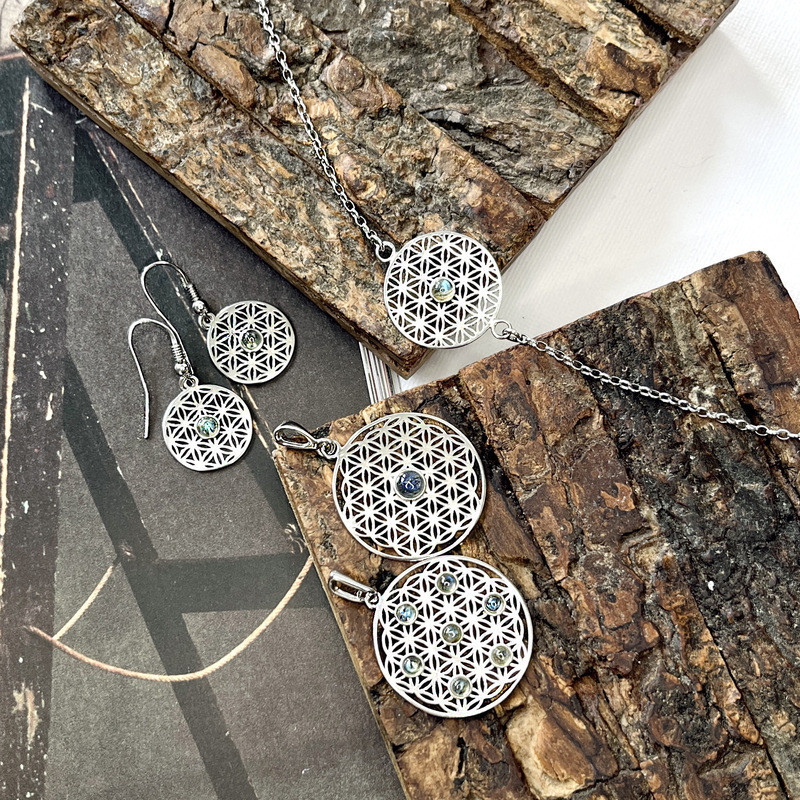 Pendentif fleur de vie en labradorite, argent 925 rhodié, diamètre 2,7+1 cm