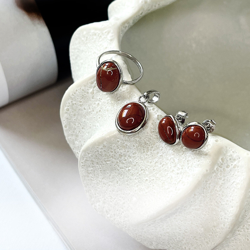 Ciondolo ovale in diaspro rosso naturale, argento 925 rodiato