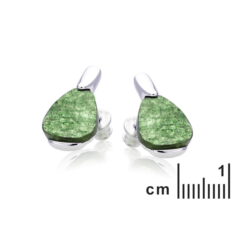 Pendientes triangulares de aventurina verde natural en plata 925 rodiada.