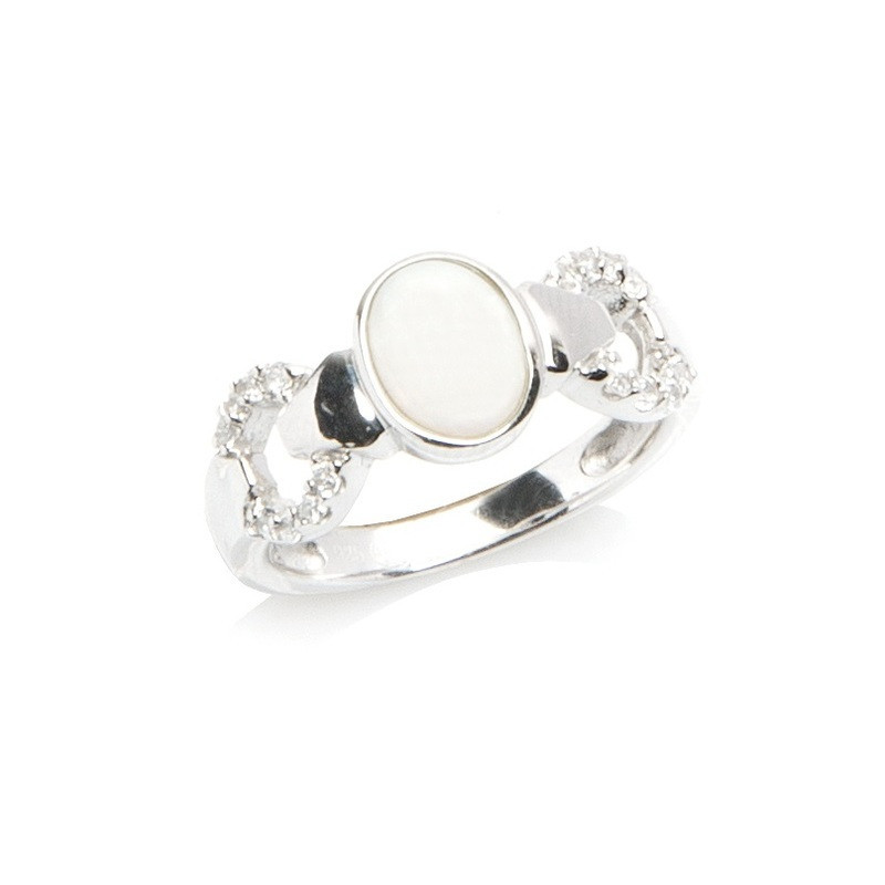 Anillo ovalado de ópalo y óxido de circonio, en plata 925 rodiada