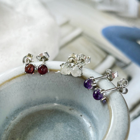 Pendientes redondos de piedra lunar blanca, plata 925 rodiada.