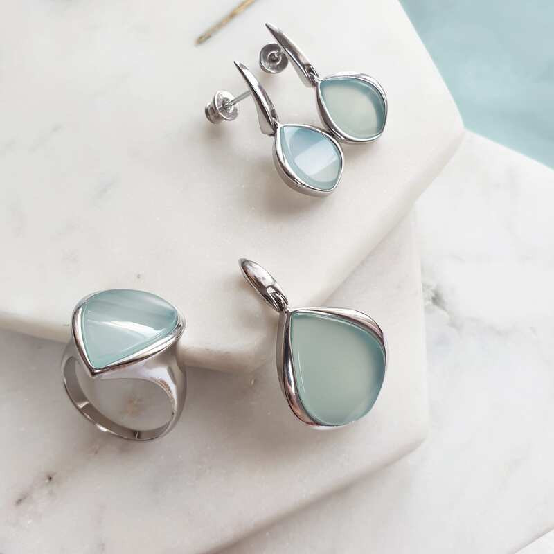 Irregular natural blue agate ring, rhodium-plated 925 silver