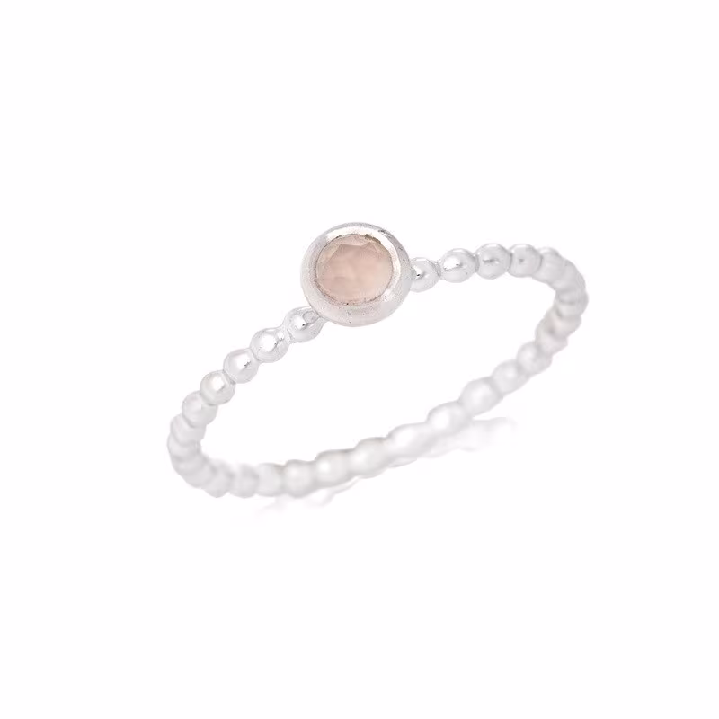 Round rose quartz ring, rhodium-plated 925 silver