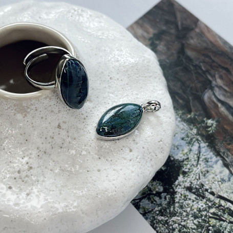 Natürlicher blauer Shattuckit-Navette-Ring, in rhodiniertem 925er Silber