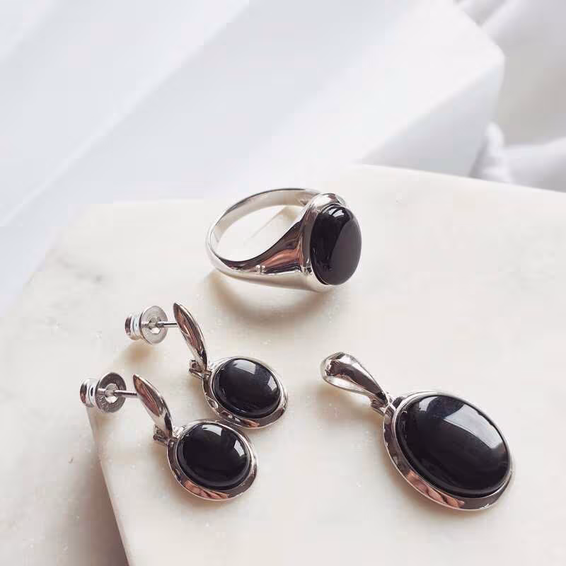 Bague en agate noire naturelle ovale, en argent 925 rhodié