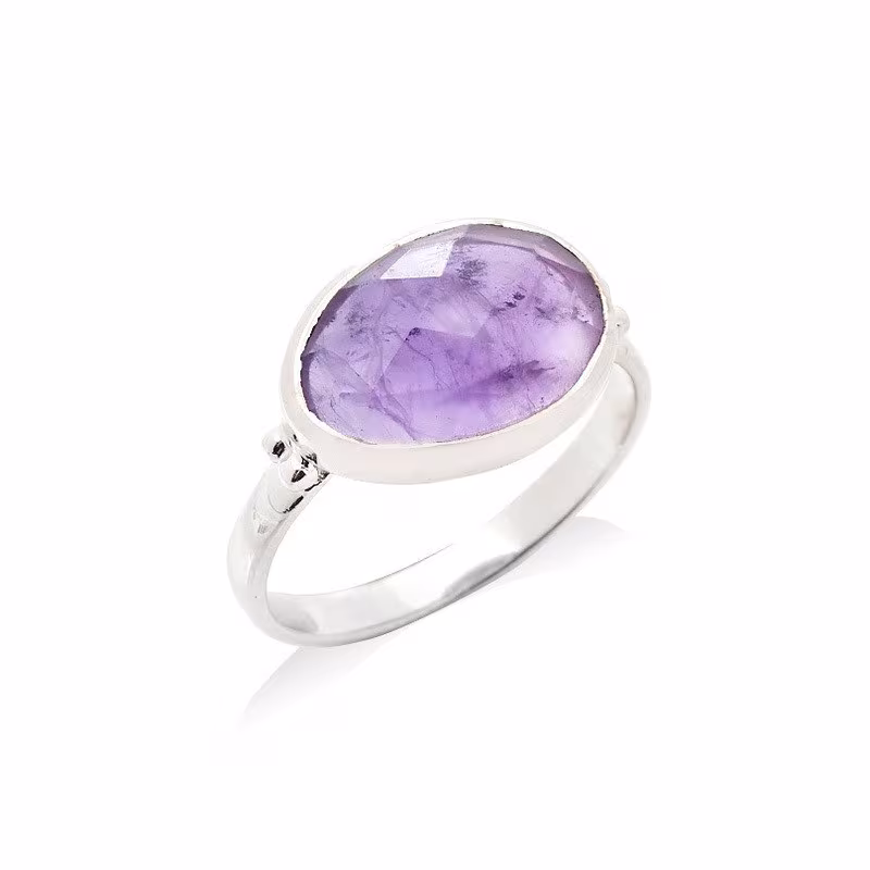 Ovaler natürlicher lila Amethystring, rhodiniertes 925er Silber