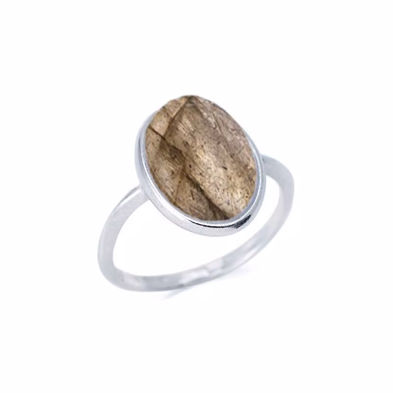 Large oval labradorite stone ring, in rhodium-plated 925 silver