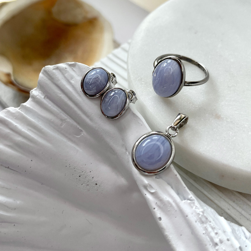 Anillo grande de piedra de ágata azul natural ovalada con encaje, en plata 925 rodiada