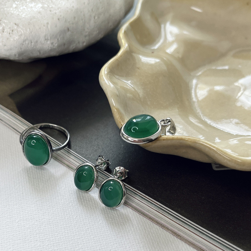 Ovaler Ring aus natürlichem Grünachat, rhodiniertes 925er Silber