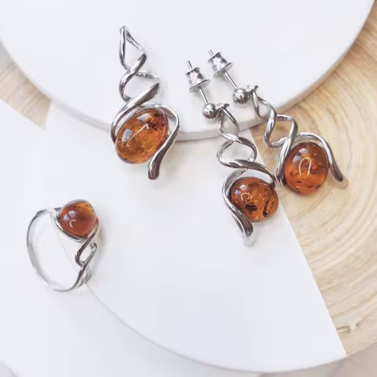 Oval natural Baltic Sea cognac amber ring, rhodium-plated 925 silver
