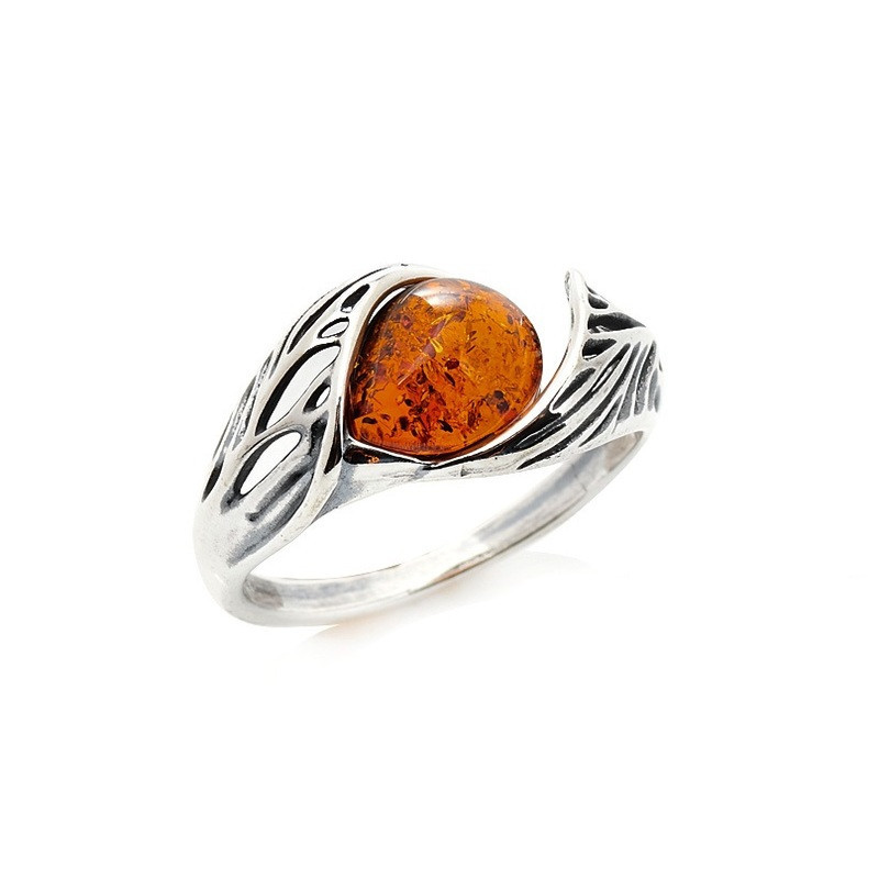 Anillo de ámbar coñac natural del Mar Báltico en plata 925 envejecida.