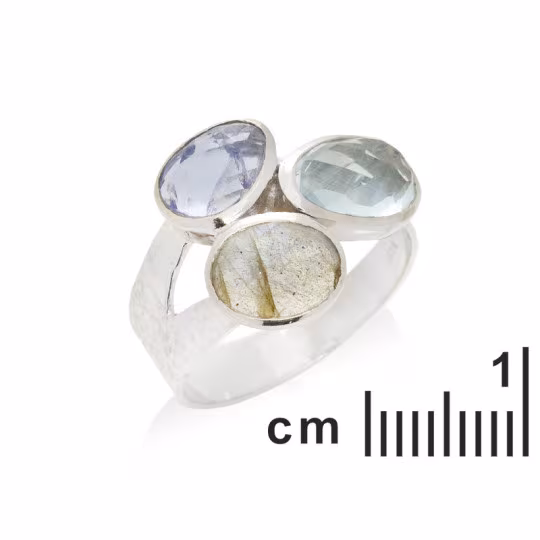 Anillo multipiedra irregular, en plata 925 rodiada