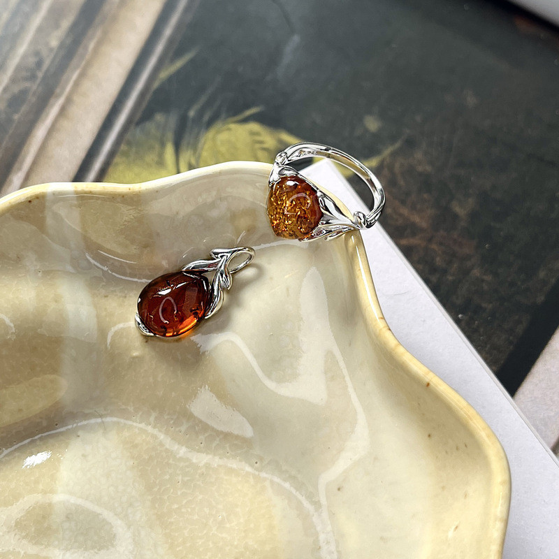 Bague en ambre cognac naturel de la mer Baltique goutte, en argent 925 rhodié