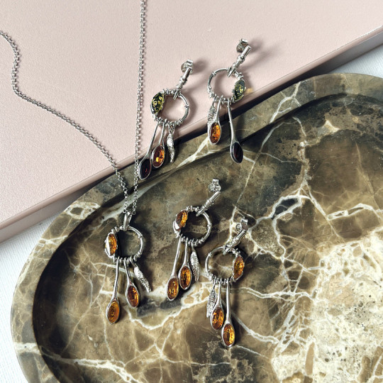 Boucles d'oreilles pendantes en ambre cognac navette, en argent 925 rhodié