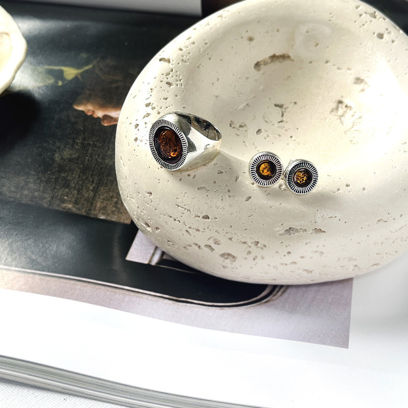 Clous d'oreilles en ambre cognac de la mer Baltique rond, en argent 925 vieilli