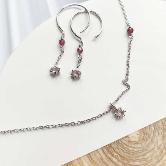 Rose quartz and garnet earrings, in rhodium-plated 925 silver