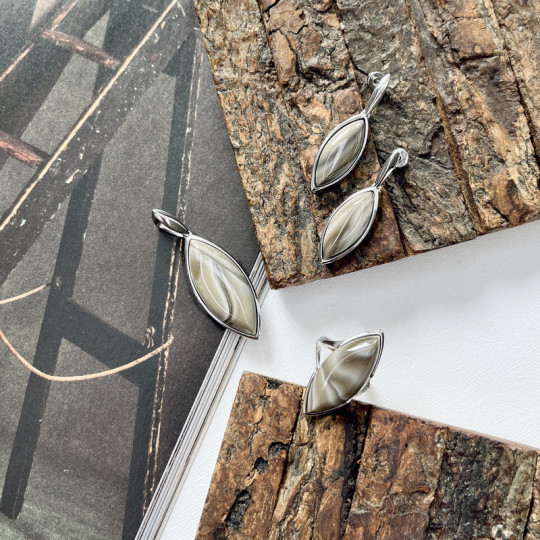 Boucles d'oreilles pendantes en silex rayé navette, en argent 925 rhodié