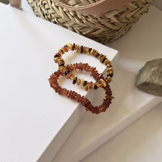 Bracelet d'ambre cognac naturel de la mer Baltique chips, longueur 17-18 cm