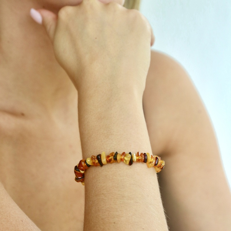 Bracelet d'ambre multicolore naturel de la mer Baltique chips, longueur 17-18 cm