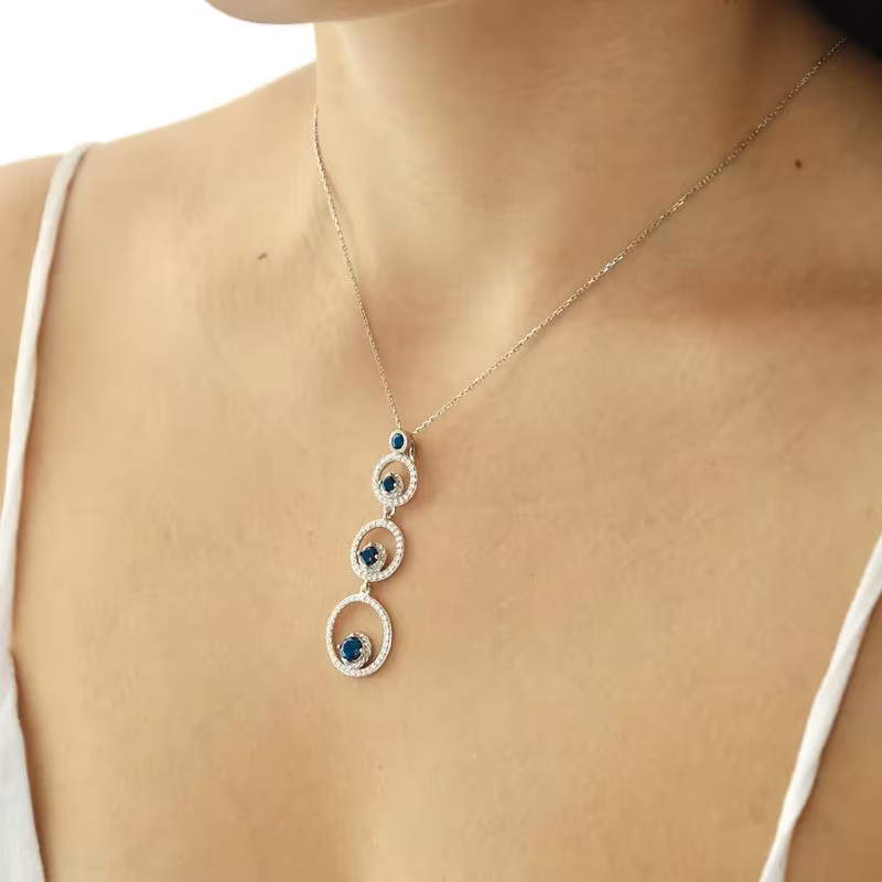Collares de piedra natural