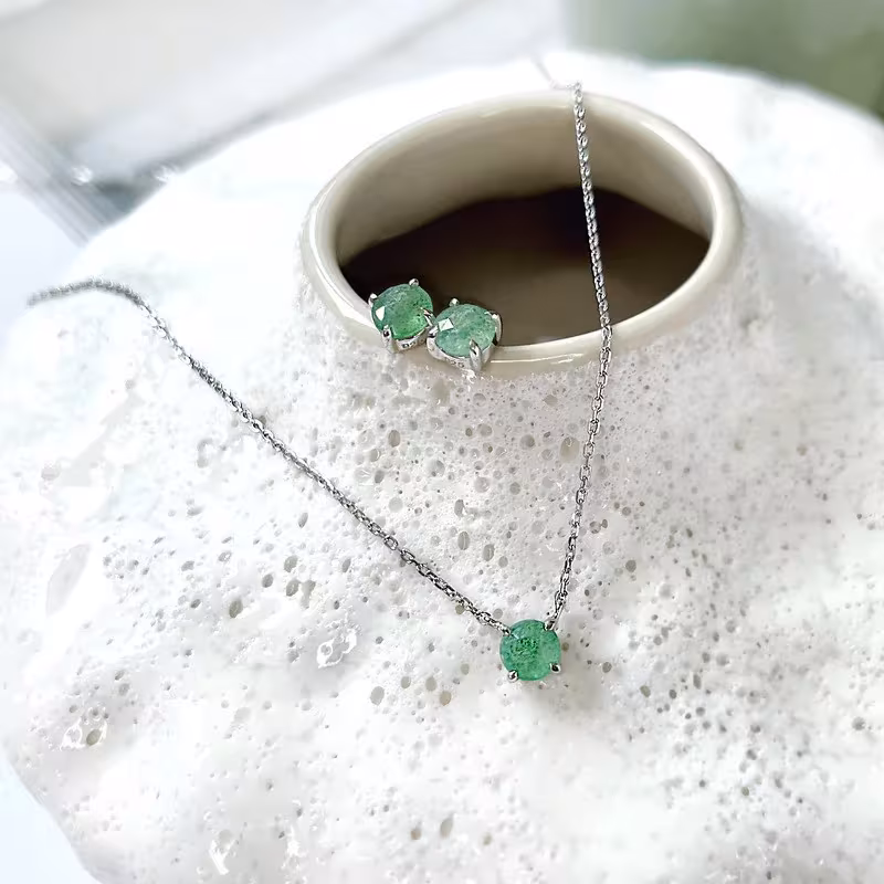 Colliers en quartz