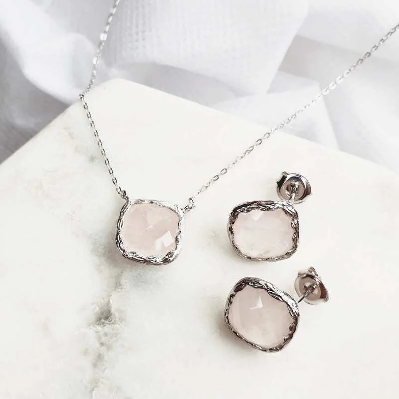 Collane di quarzo rosa